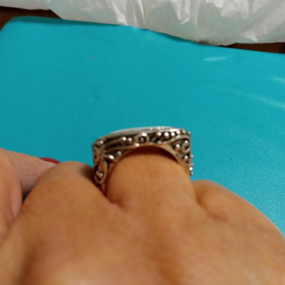 Ring - Picture 4 of 8